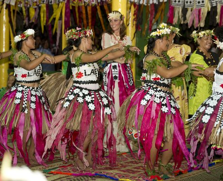 The Duke and Duchess of Cambridge Dance in the Solomon Islands - Prince ...